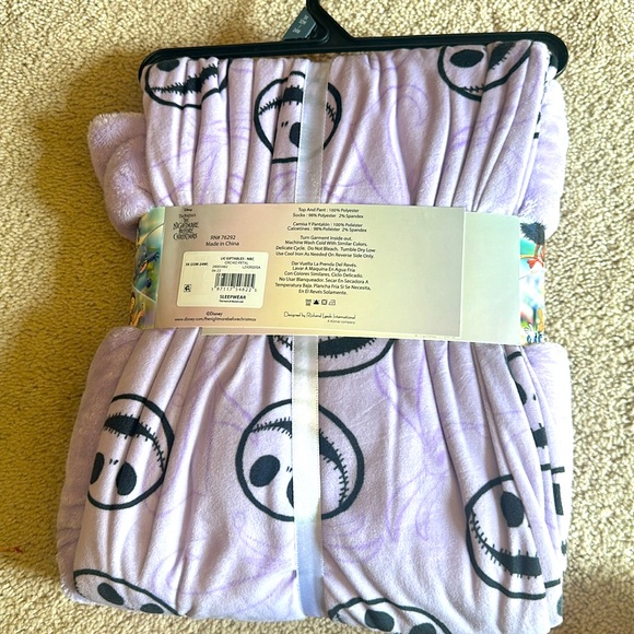 Nightmare Before Christmas 3-Piece Pajama Set - Picture 8 of 9